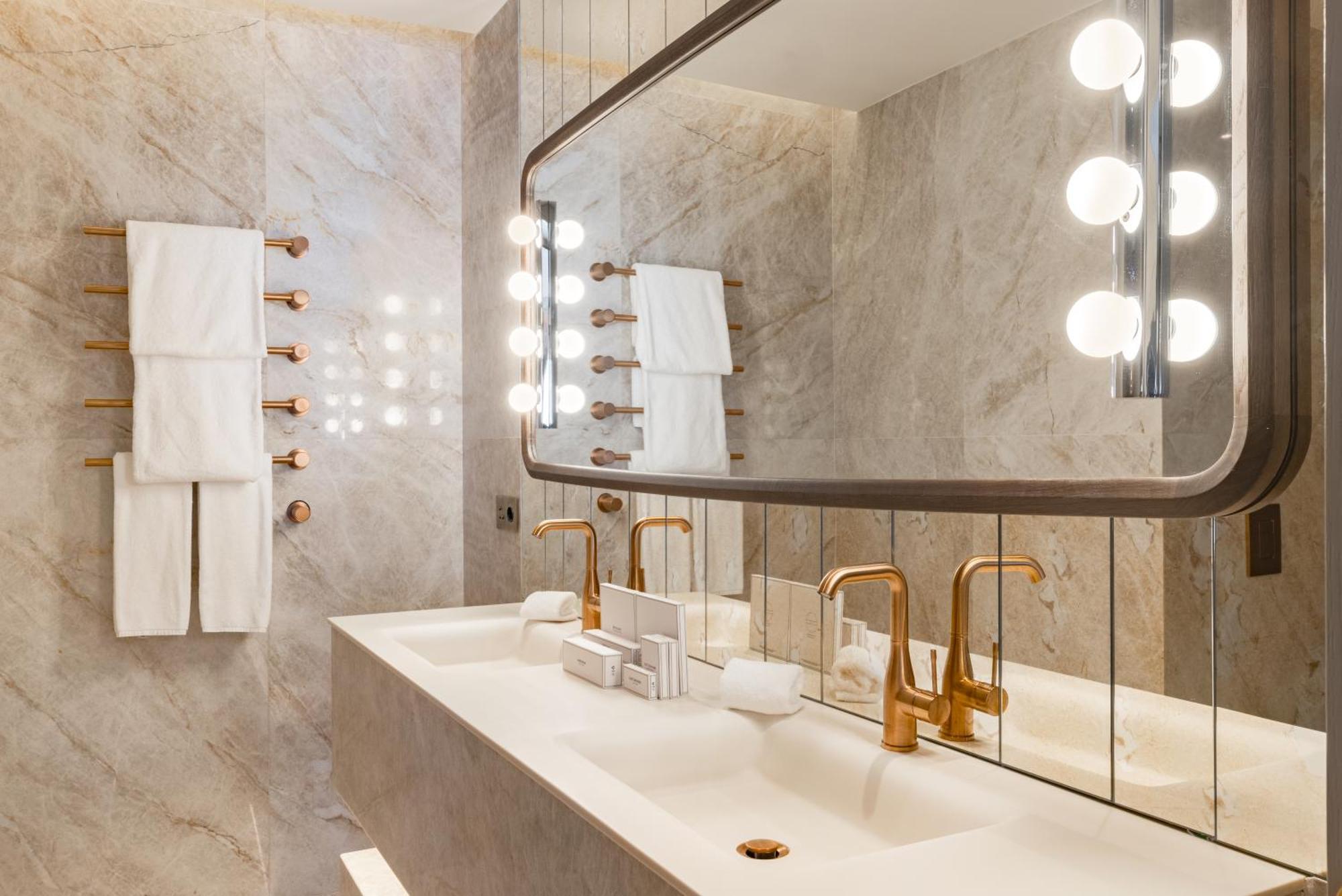 Casa Faraona Luxury Residences 马德里 外观 照片